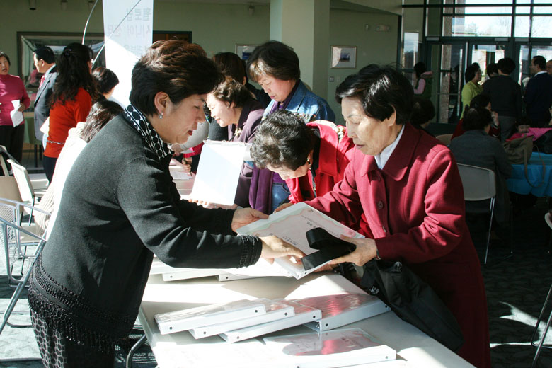 030508-senior (11).jpg